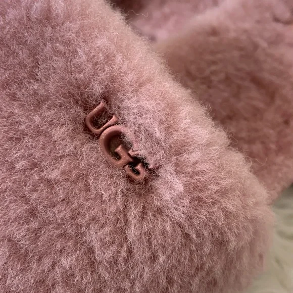 UGG Cozette Sheepskin Slide Slippers EUC - Picture 5 of 6